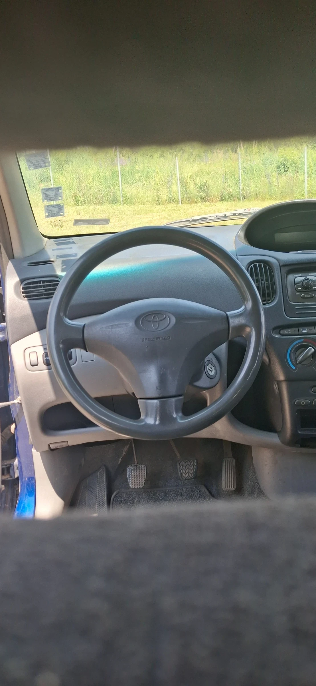 Toyota Yaris verso  - изображение 4