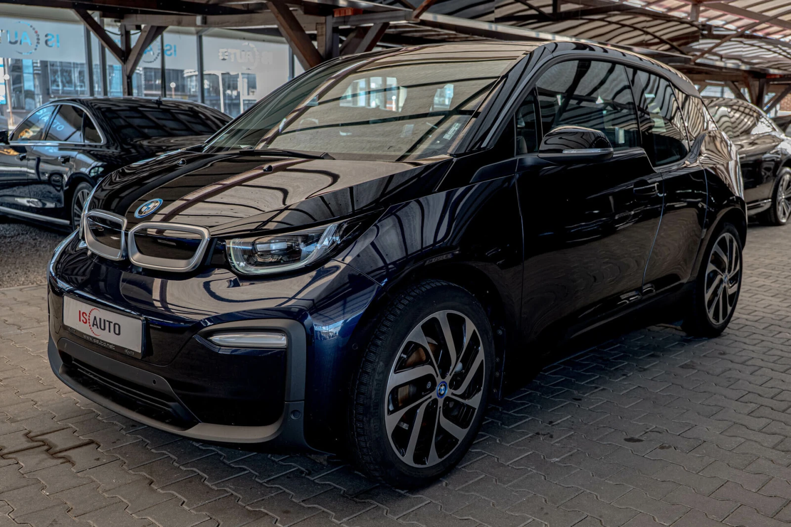 BMW i3 120Ah/Navi/Led - изображение 3