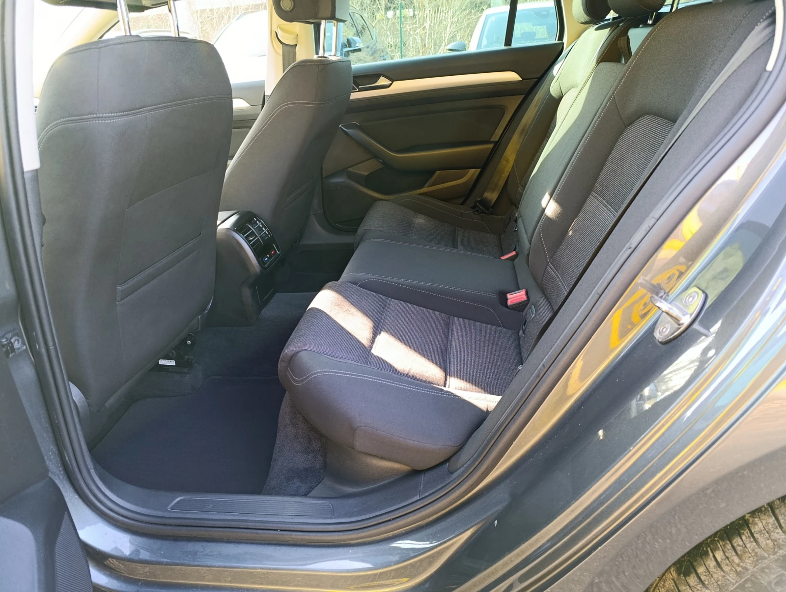 VW Passat 2.0TDI 150kc. Comfortline - изображение 8