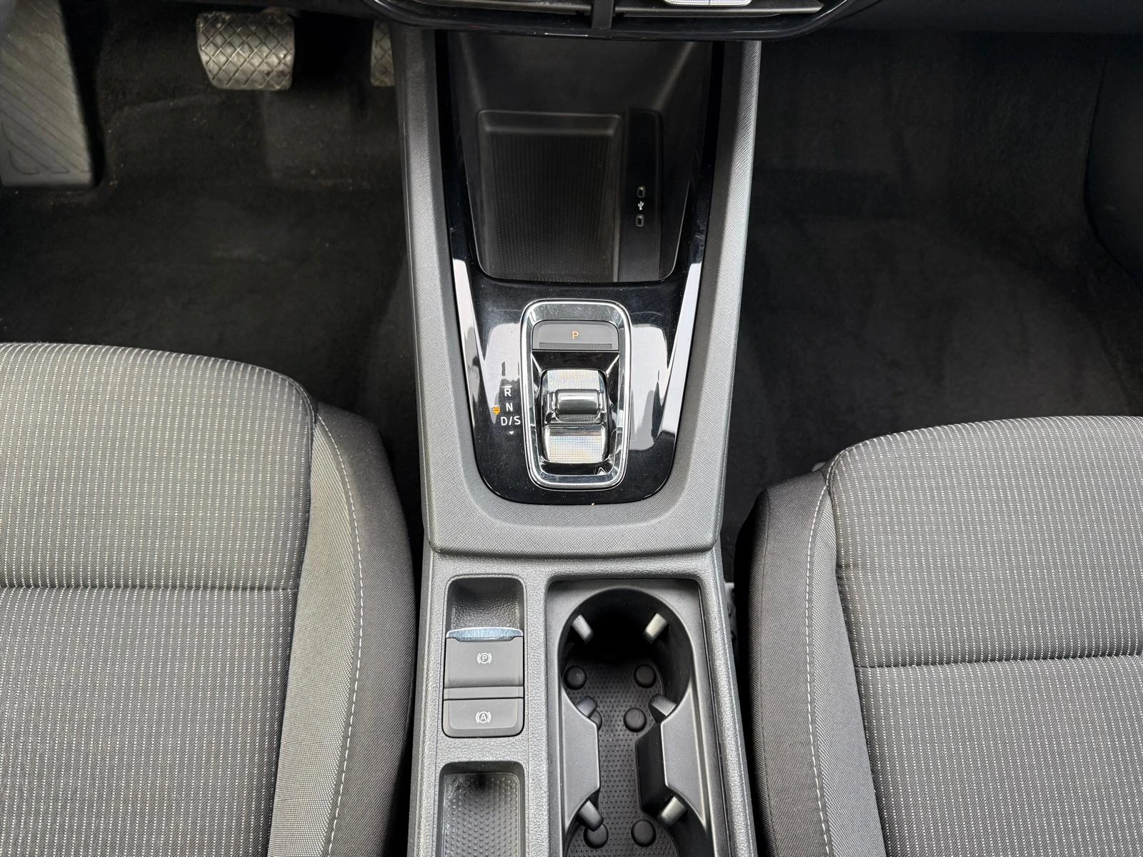 Skoda Octavia 2.0 TDI Automatic_DSG Digital_Cockpit | Mobile.bg � ����������� 12