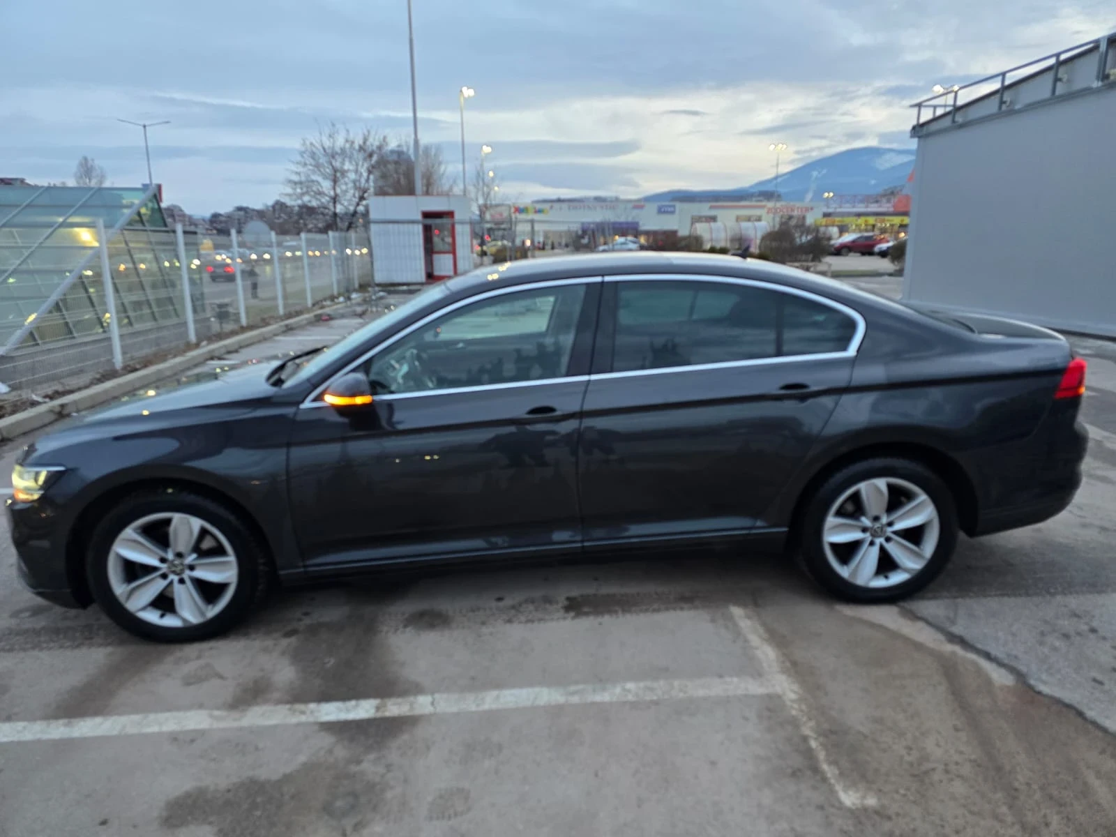 VW Passat 2.0 TDI | Mobile.bg � ����������� 7