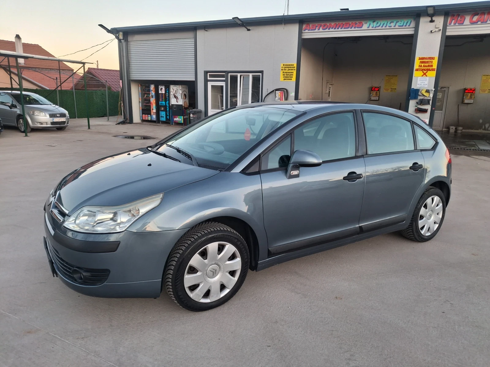 Citroen C4 1.4 2008, снимка 2 - Автомобили и джипове - 53844879
