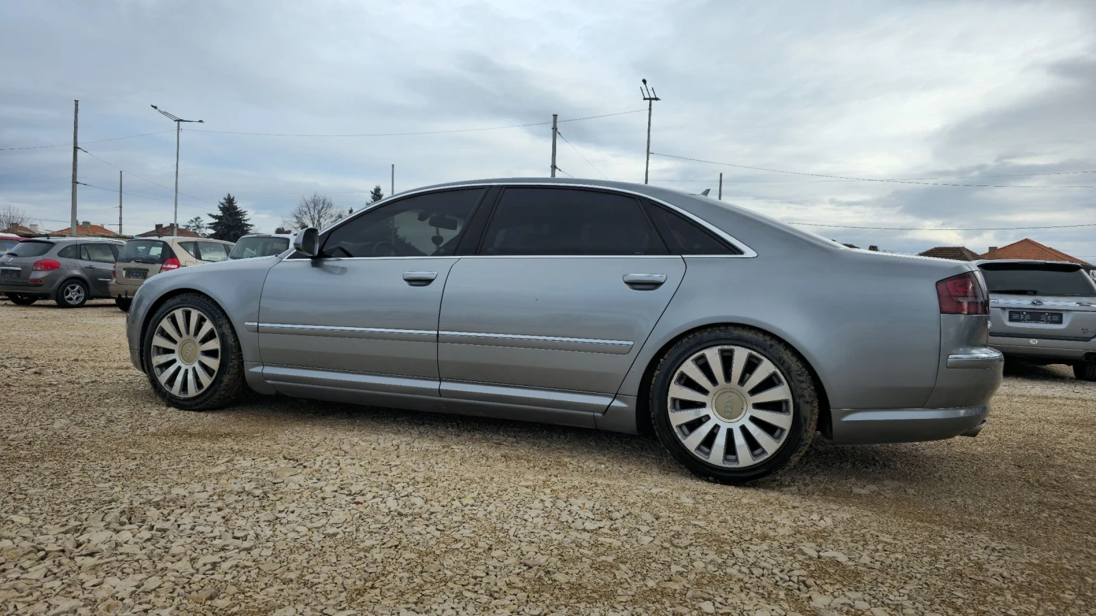 Audi A8  Long 4.2 TDI V8 - изображение 4