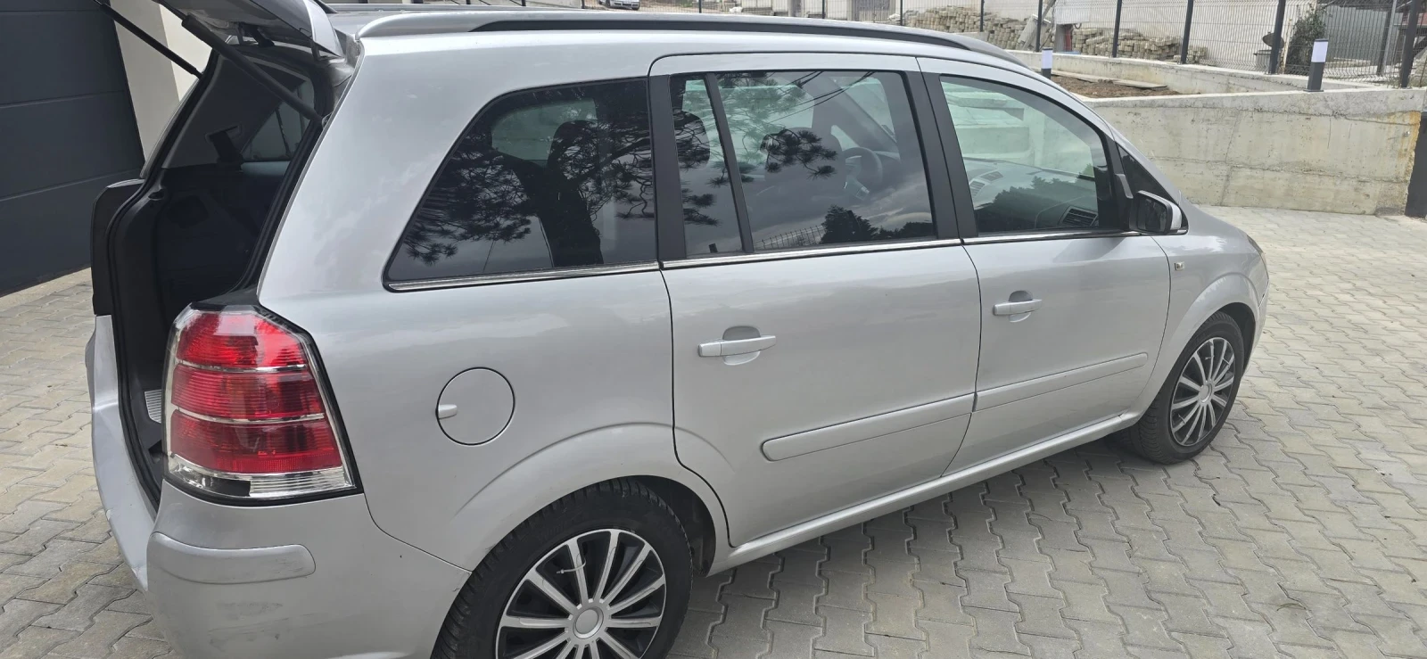 Opel Zafira C, снимка 4 - Автомобили и джипове - 53921641