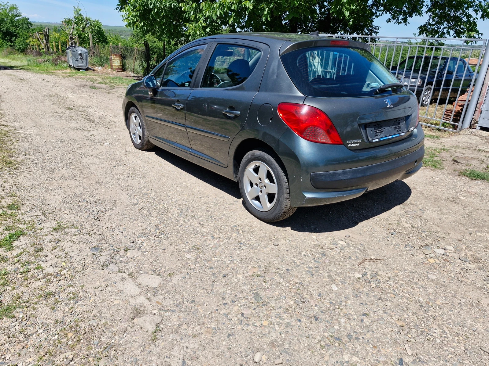 Peugeot 207 1.4HDI, снимка 6 - Автомобили и джипове - 54573895