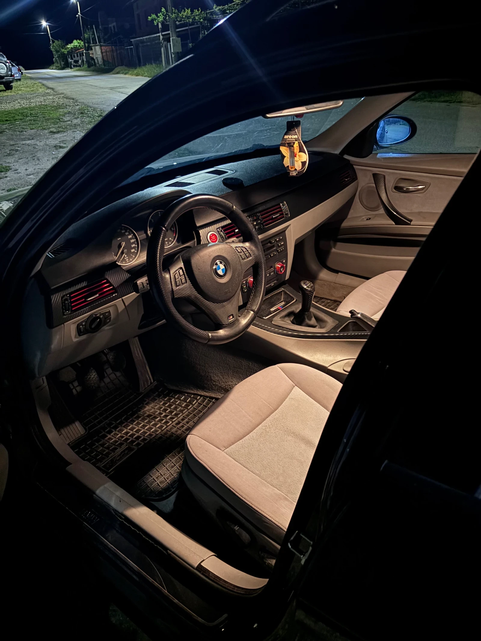 BMW 320, снимка 4 - Автомобили и джипове - 54837856