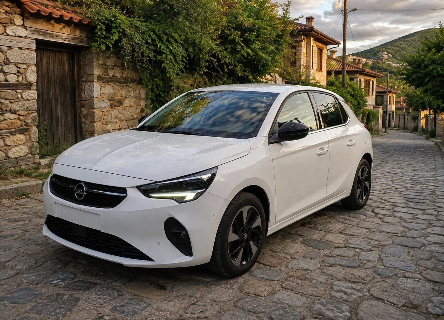 Opel Corsa EV, снимка 2 - Автомобили и джипове - 55748322