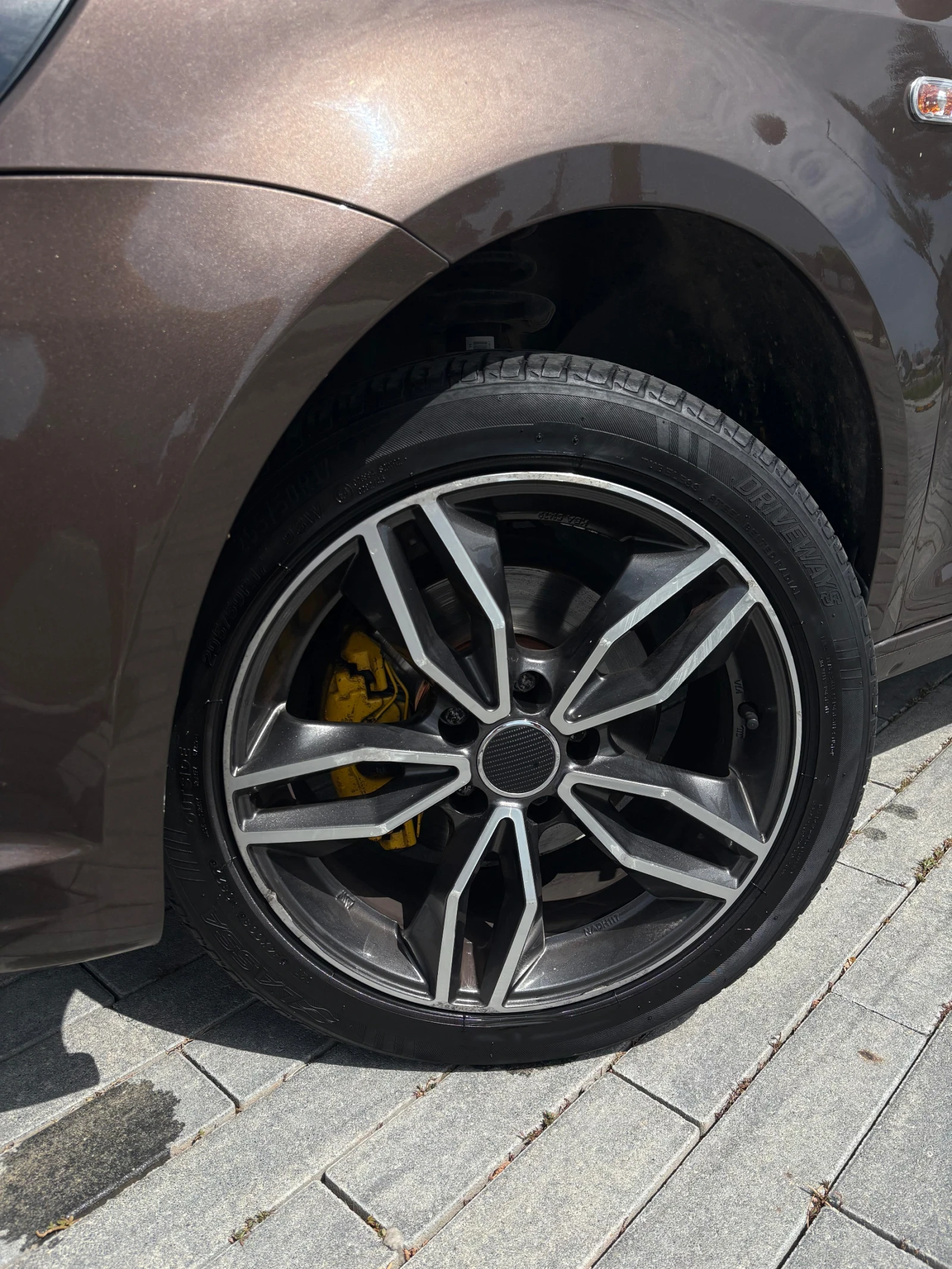 VW Caddy, снимка 5 - Автомобили и джипове - 55875519