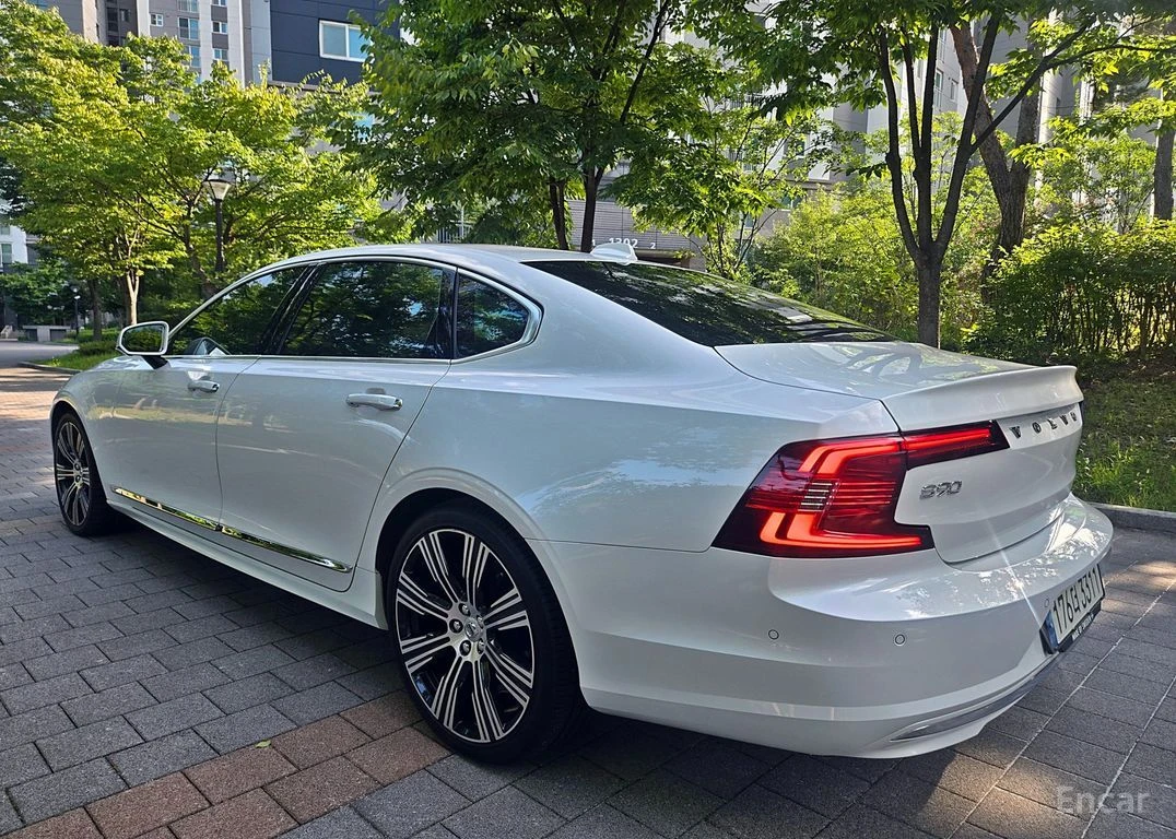 Volvo S90 B5* ULTIMATE* BRIGHT* BOWER* WILKINS* ОБДУХВАНЕ* , снимка 3 - Автомобили и джипове - 56151866