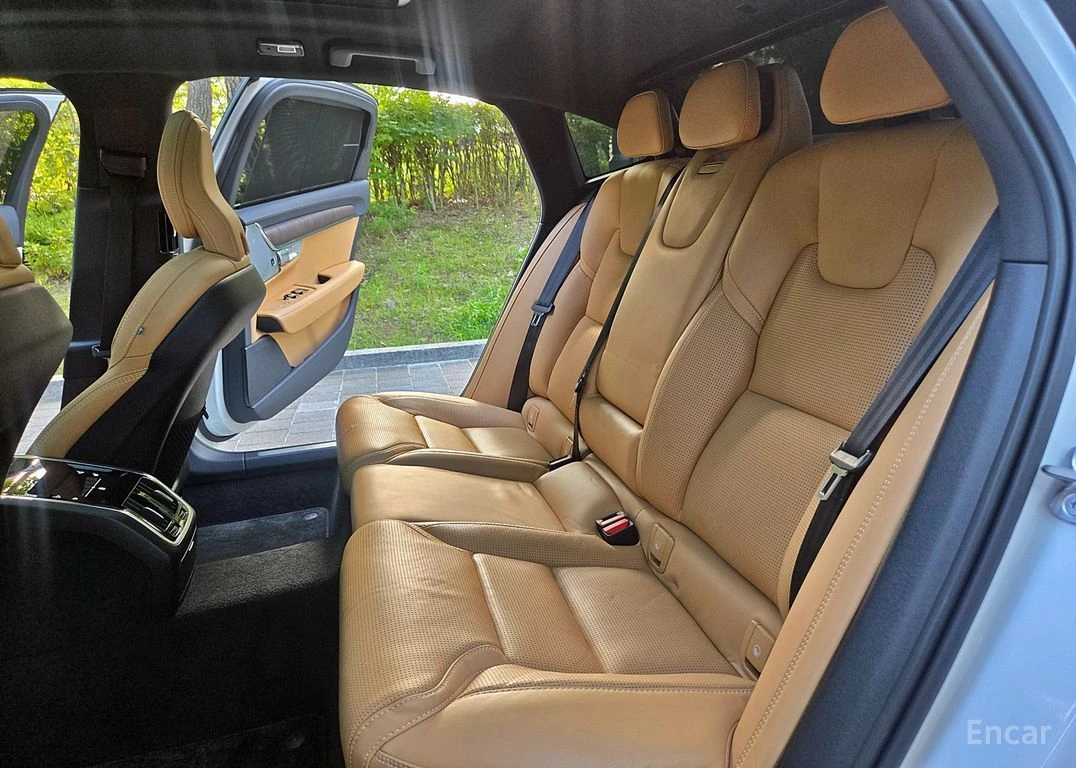 Volvo S90 B5* ULTIMATE* BRIGHT* BOWER* WILKINS* ОБДУХВАНЕ* , снимка 16 - Автомобили и джипове - 56151866