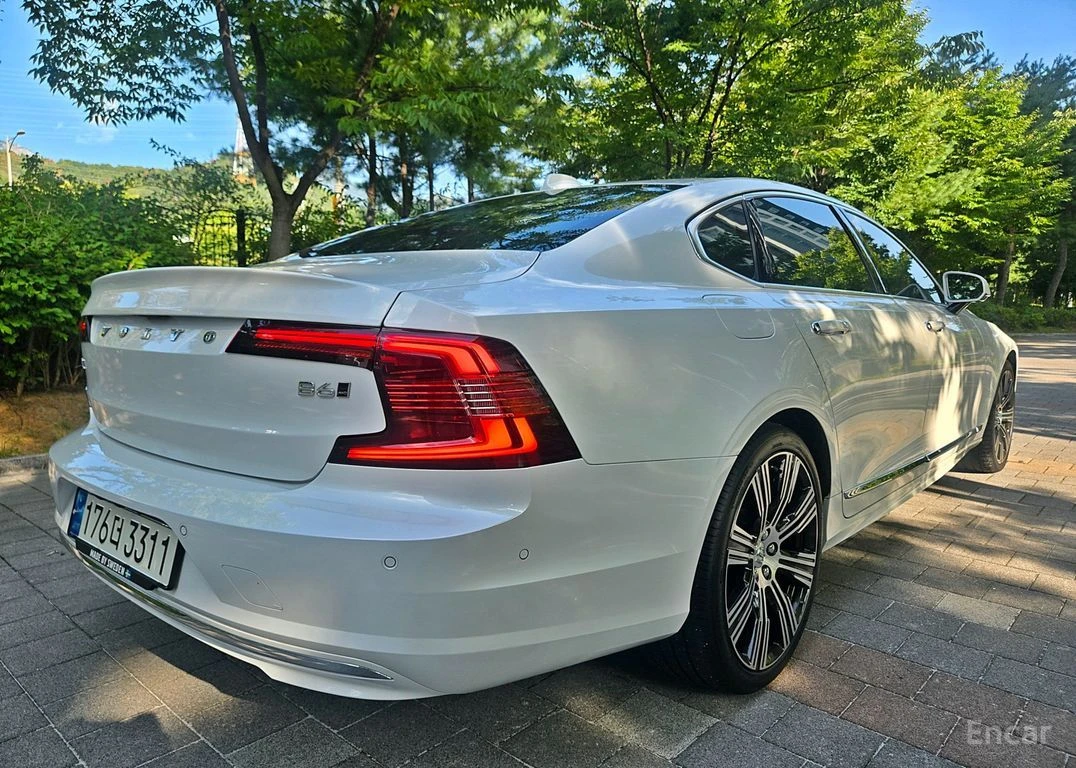 Volvo S90 B5* ULTIMATE* BRIGHT* BOWER* WILKINS* ОБДУХВАНЕ* , снимка 4 - Автомобили и джипове - 56151866