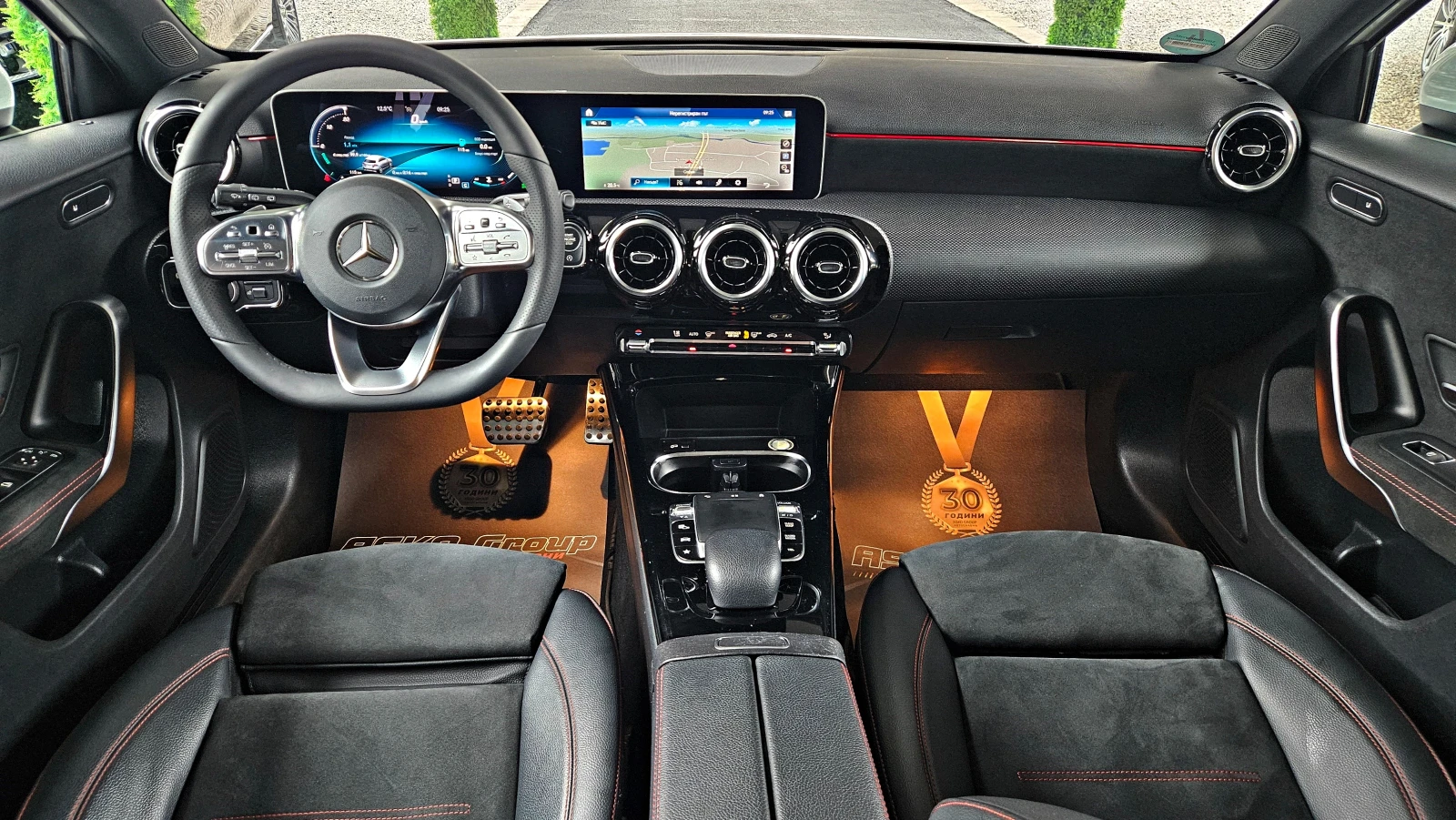 Mercedes-Benz A 180 AMG/GERMANY/PANO/VIRTUAL/LINE ASSYST/ПОДГРЕВ/LIZIN, снимка 9 - Автомобили и джипове - 56221174