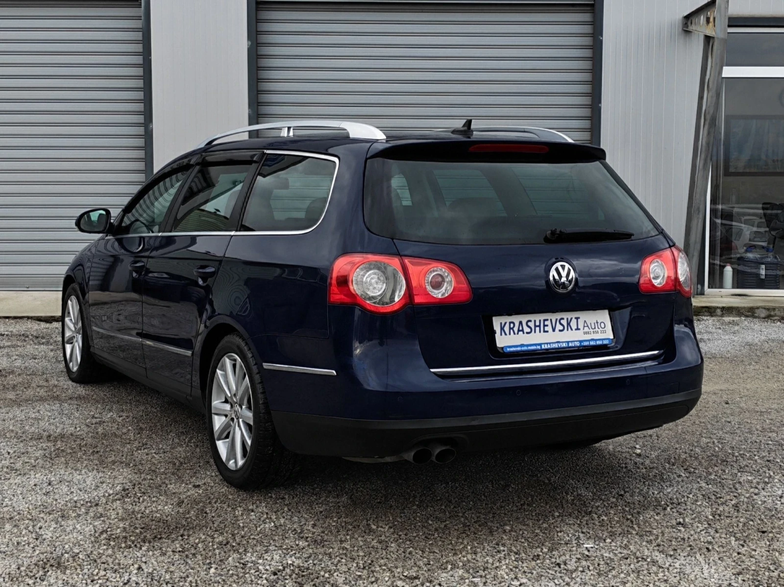 VW Passat 2.0 TDI Highline, снимка 4 - Автомобили и джипове - 56607408