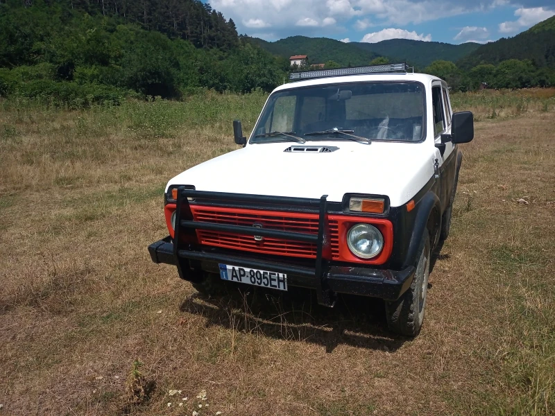 Lada Niva, снимка 1 - Автомобили и джипове - 49262207