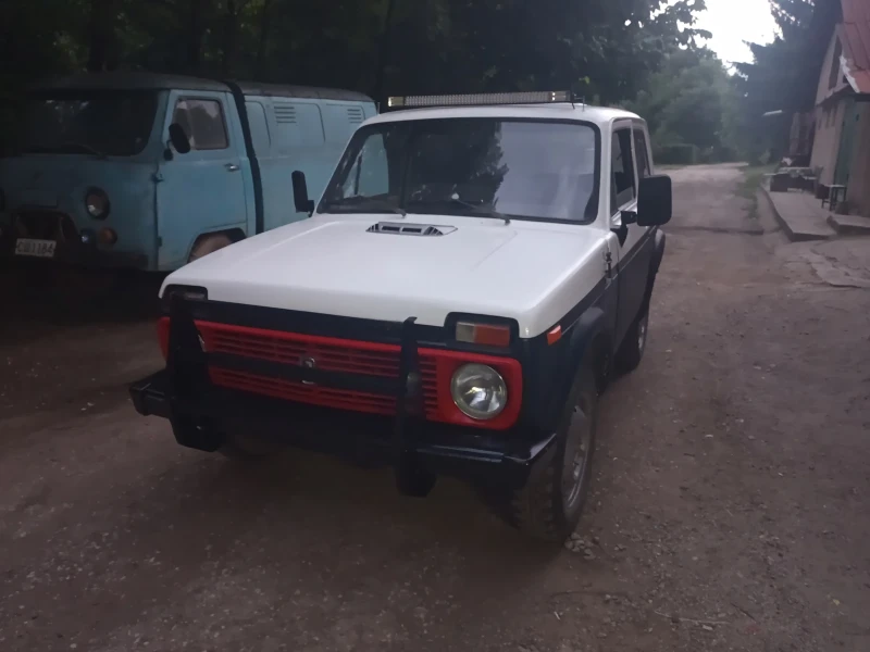 Lada Niva, снимка 6 - Автомобили и джипове - 49262207