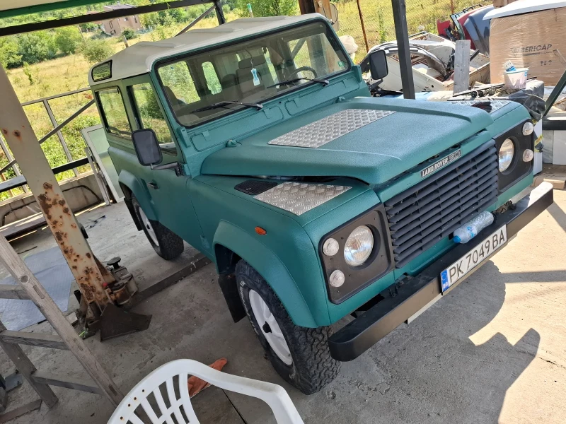 Land Rover Defender 2.5 TD, снимка 2 - Автомобили и джипове - 51150952