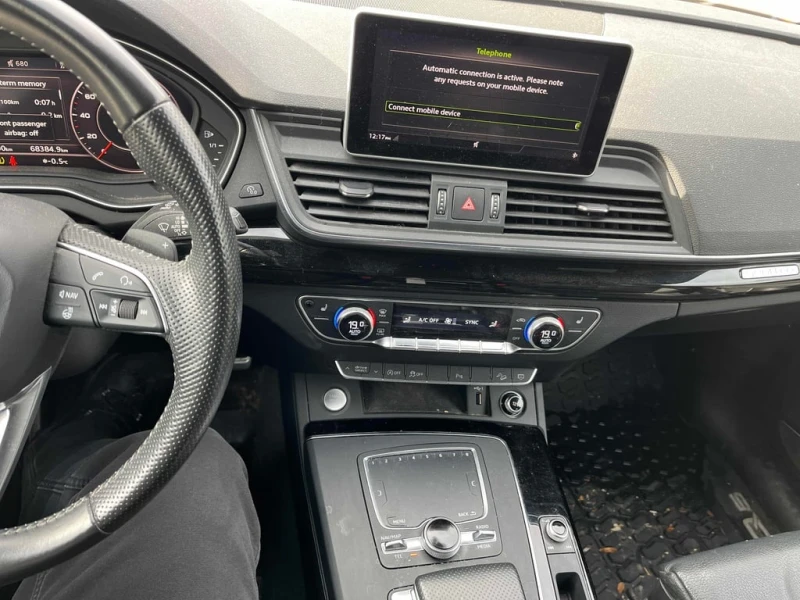 Audi Q5 Technik  CARFAX, снимка 9 - Автомобили и джипове - 52863604