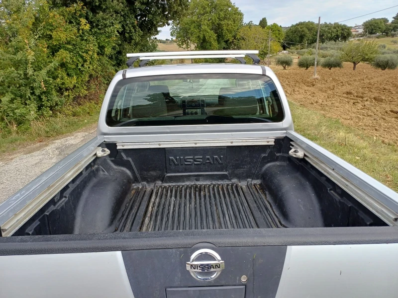 Nissan Navara 2.5/170, снимка 5 - Автомобили и джипове - 52902641