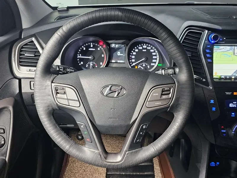 Hyundai Santa fe 2.0 , снимка 14 - Автомобили и джипове - 54256618