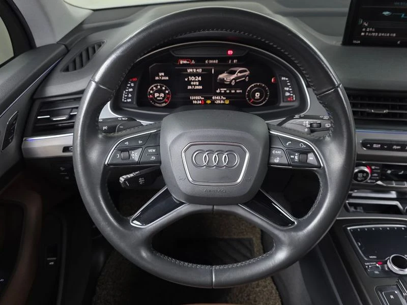 Audi Q7 2.0 CYM Automatic, снимка 8 - Автомобили и джипове - 55462851