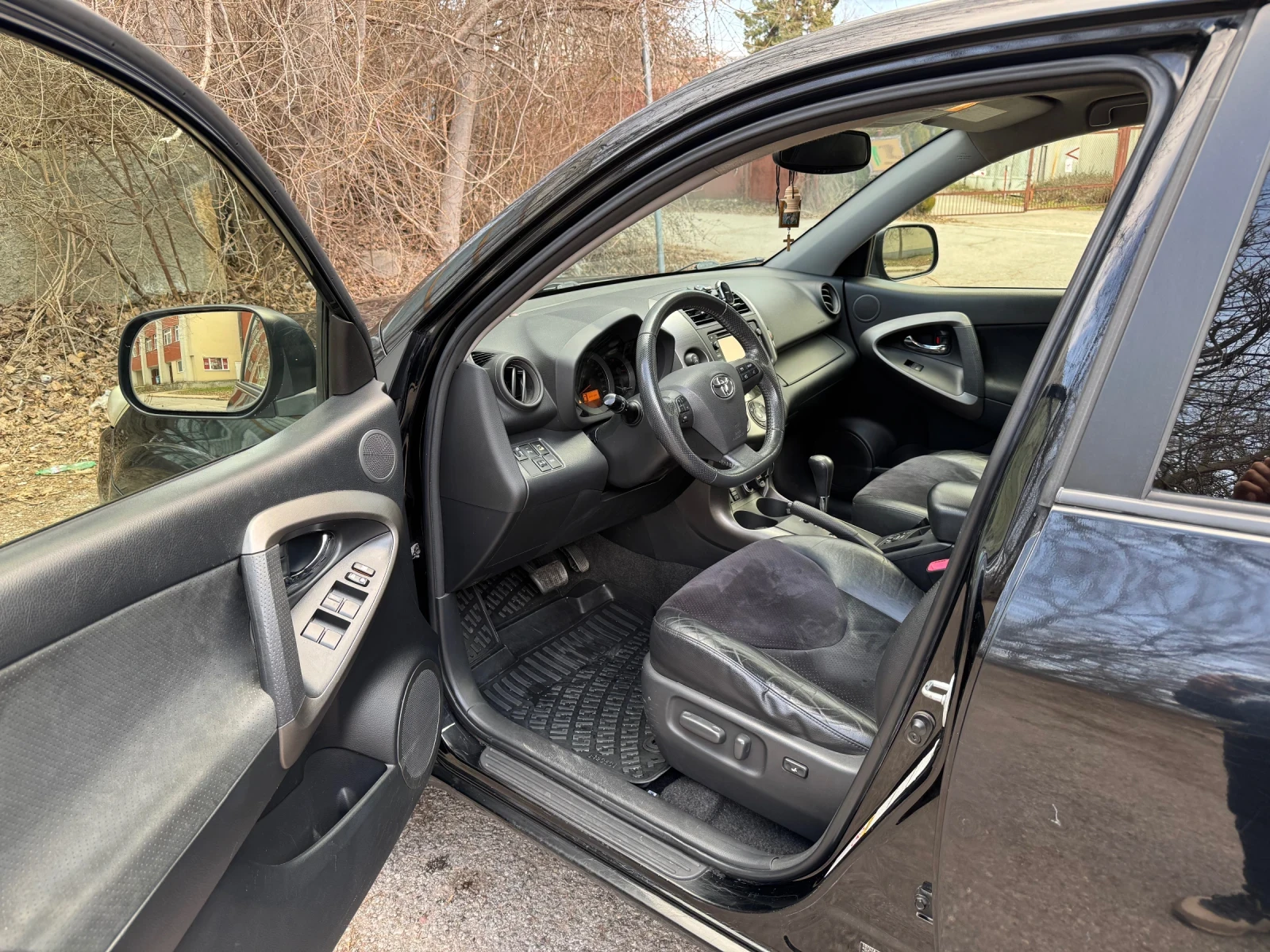 Toyota Rav4 D-CAT 2.2 150hp - изображение 8