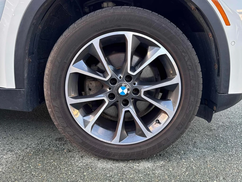 BMW X5 * xDrive35i * CARFAX *    | Mobile.bg   7