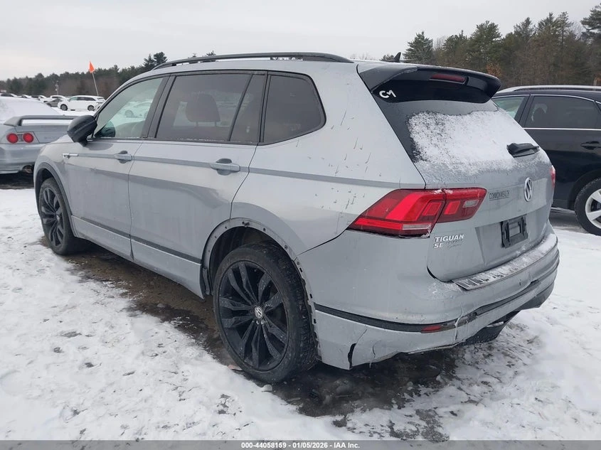 VW Tiguan 2l Volkswagen 2.0T Se/2.0T Se R-Line Black/2.0T Se | Mobile.bg � ����������� 3