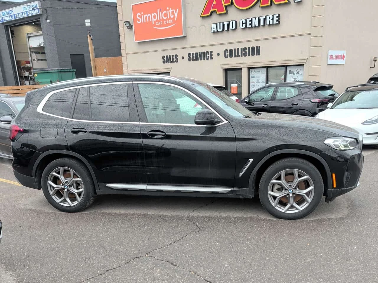 BMW X3 * xDrive30i * CARFAX * ПОДГРЕВИ * КАМЕРА * КАРПЛЕЙ, снимка 3 - Автомобили и джипове - 54042194