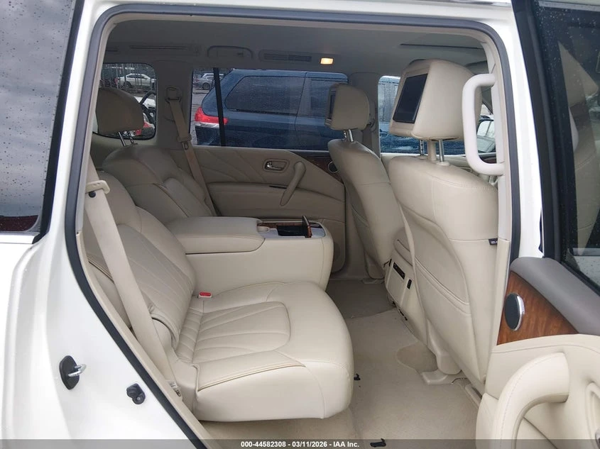 Infiniti QX80 5.6l, снимка 8 - Автомобили и джипове - 54141586