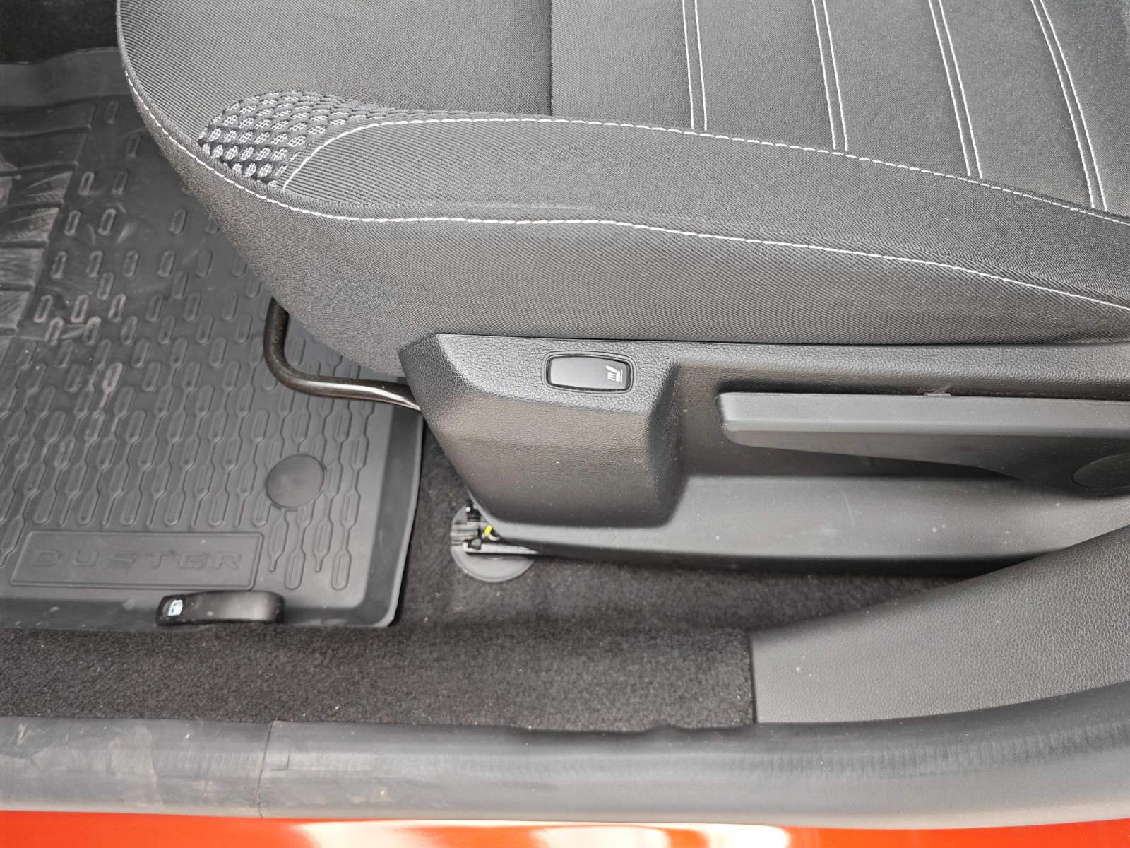 Dacia Duster 1.0 Tce/LPG/100k.c., снимка 15 - Автомобили и джипове - 54213106