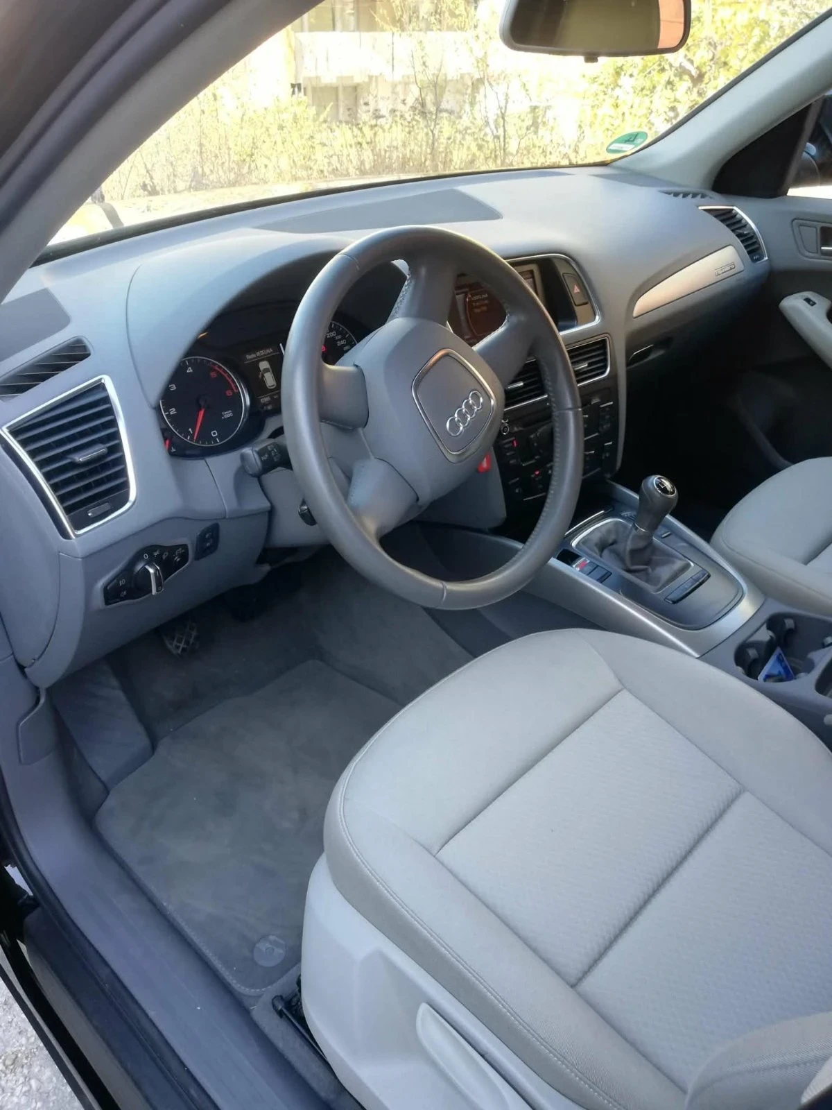 Audi Q5 2.2 TDI, снимка 5 - Автомобили и джипове - 54291847