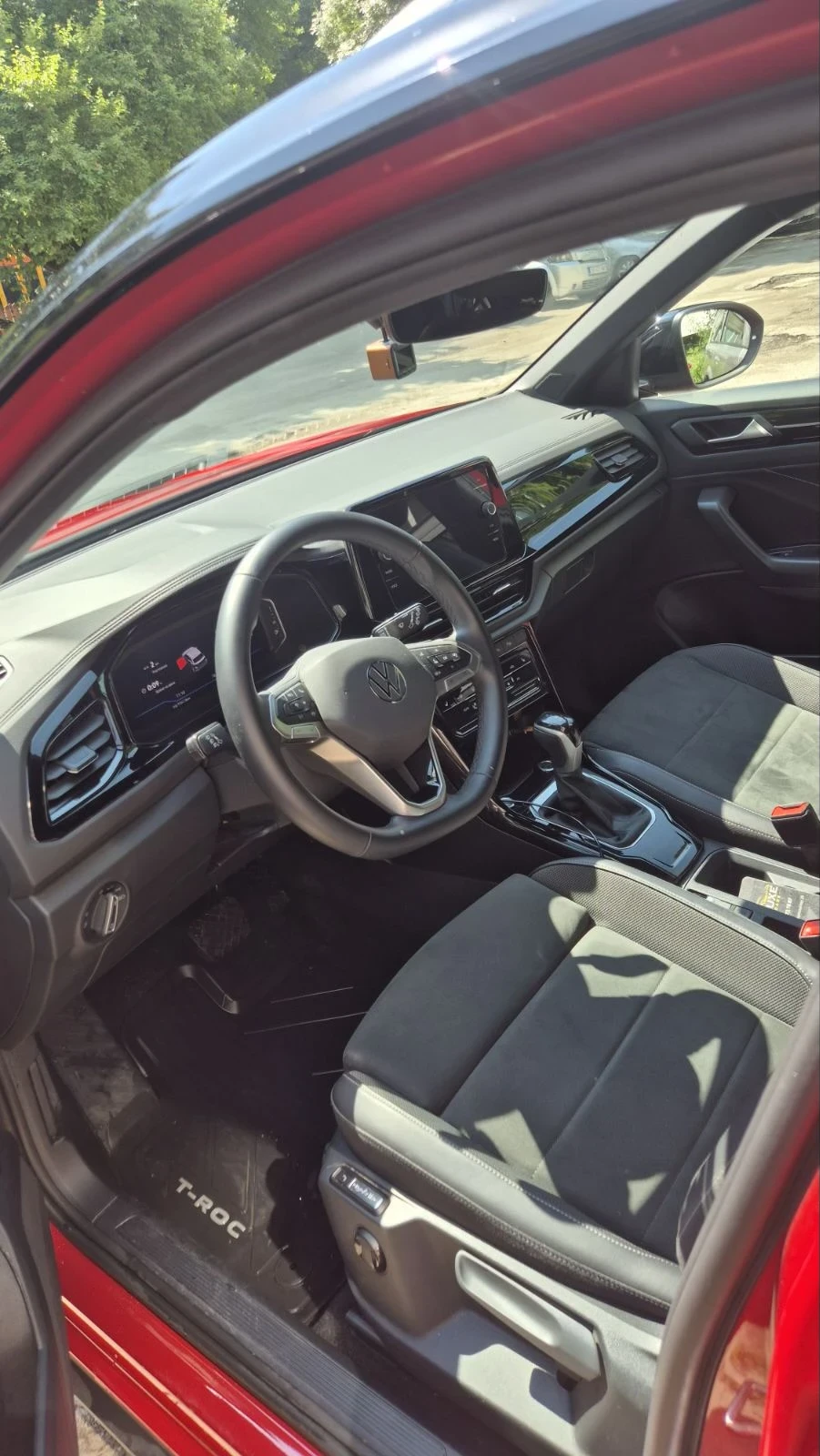 VW T-Roc STYLE DSG, �������� �� 04.2029, ����� ������ ����� | Mobile.bg � ����������� 8