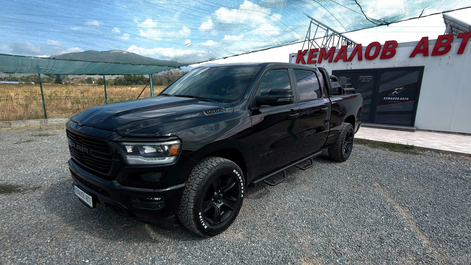 Dodge RAM 1500 5.7 HEMI SPORT* DIGITAL* FULL EXTRA* CAMERA/NAVI* , снимка 2 - Автомобили и джипове - 56172652