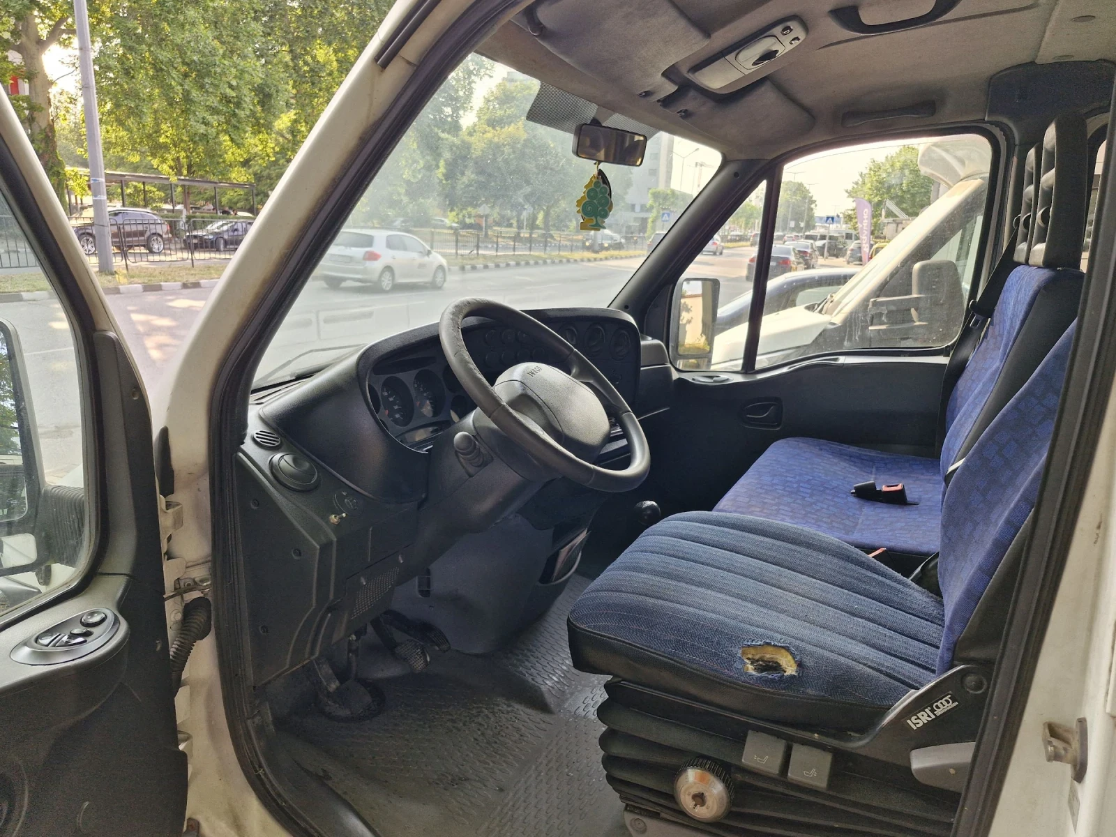 Iveco 35c13 2.8 дизел 126к.с. 4м каса 7 местна двойни гуми  - изображение 8