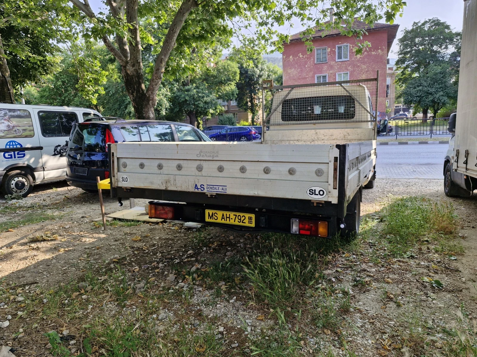 Iveco 35c13 2.8 дизел 126к.с. 4м каса 7 местна двойни гуми  - изображение 5
