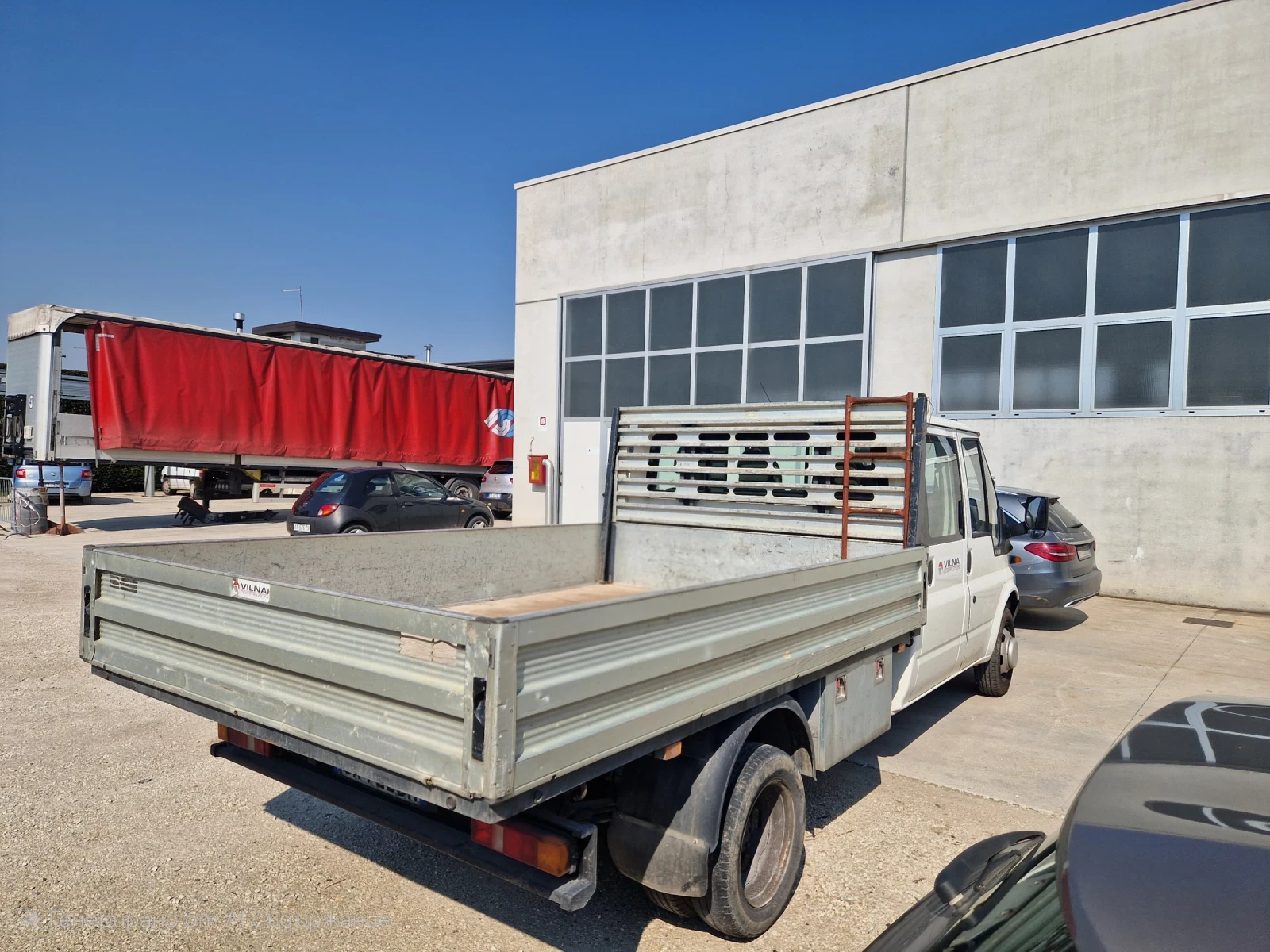 Ford Transit 2.4TDI, 125кс, 03г, 230х.км.Италия - изображение 2