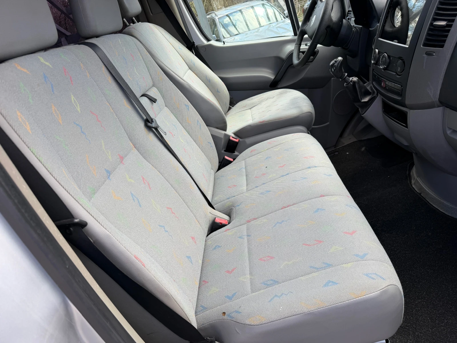 VW Crafter 2.5TDI* 136k.c.* CAR PLAY* NAVI* KLIMA* , снимка 10 - Бусове и автобуси - 54121688