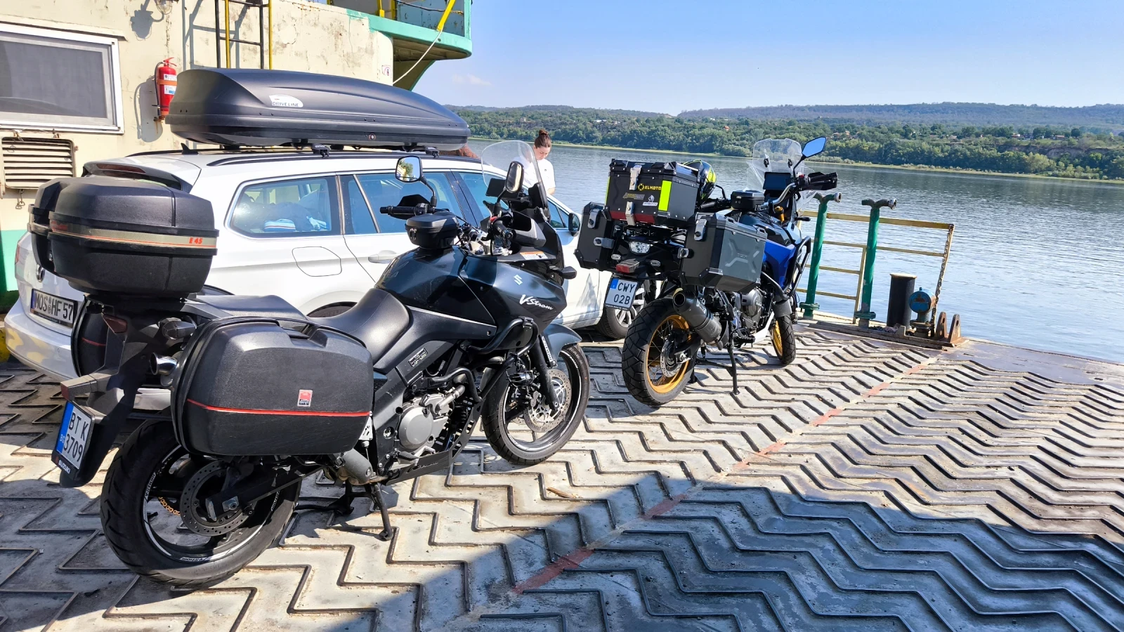Suzuki V-strom DL 650 BlackStorm - изображение 5