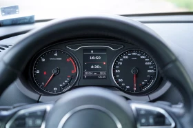 Audi A3 2.0 TDI 3 x S LiNE, снимка 11