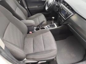 Toyota Auris 1.4 D4D, снимка 13