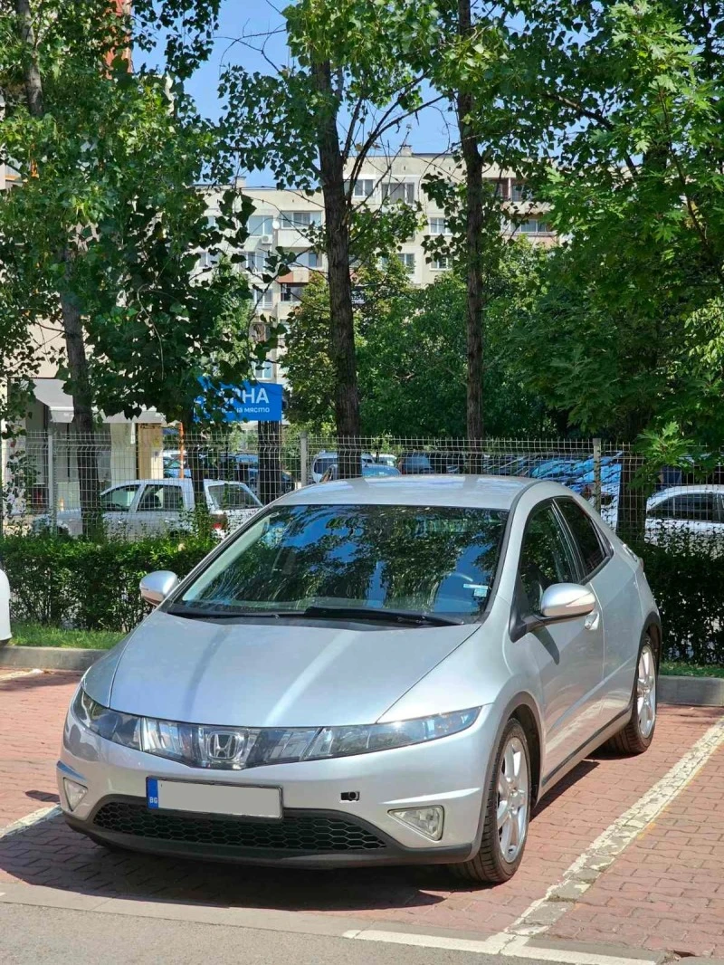 Honda Civic 1.8 vtec, снимка 1 - Автомобили и джипове - 46662871