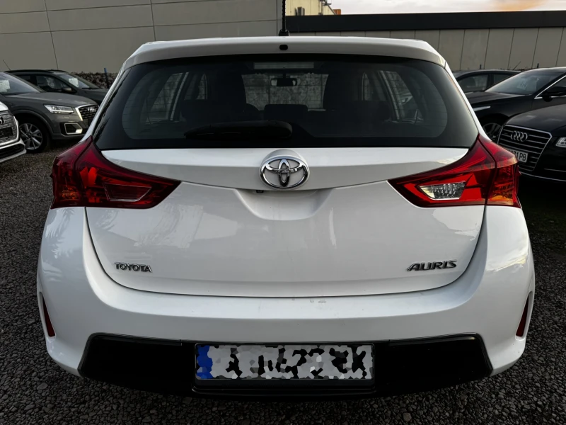 Toyota Auris 1.4 D4D, снимка 5 - Автомобили и джипове - 48537063