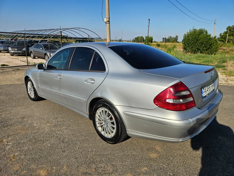 Mercedes-Benz E 220 ПЕРФЕКТНА!, снимка 6 - Автомобили и джипове - 48720786