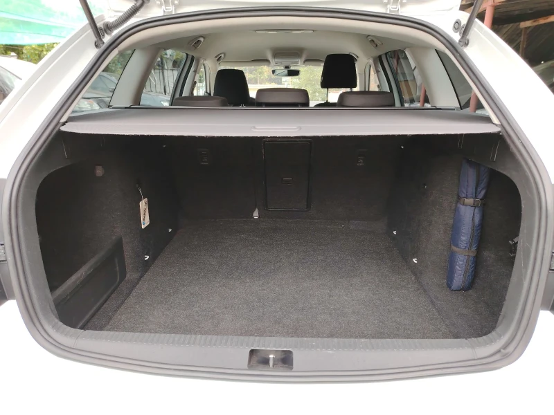 Skoda Octavia 1.6 TDI , снимка 11 - Автомобили и джипове - 51834869