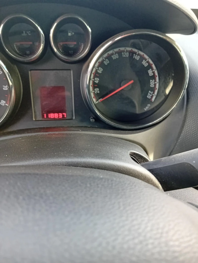 Opel Meriva, снимка 12 - Автомобили и джипове - 52455052