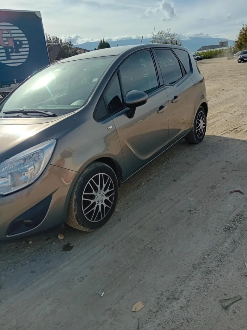 Opel Meriva, снимка 5 - Автомобили и джипове - 52455052
