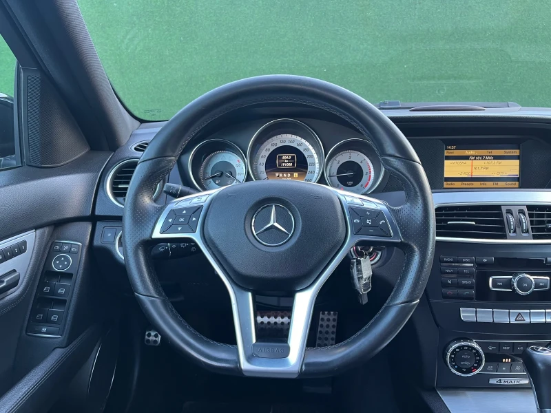Mercedes-Benz C 250 4Matic AMG SWISS Harma-Kardon Памет ЛИЗИНГ, снимка 10 - Автомобили и джипове - 52483819