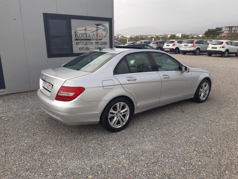 Mercedes-Benz C 220 КАТО НОВ, снимка 3 - Автомобили и джипове - 52496188