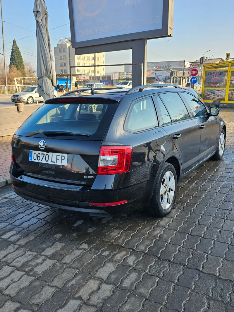 Skoda Octavia 1.5  TGI, снимка 4 - Автомобили и джипове - 52893718