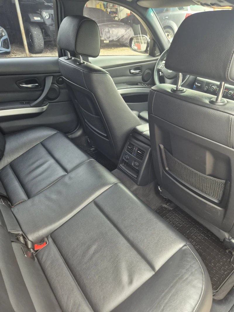 BMW 335  Автоматик 400кс 🔝, снимка 11 - Автомобили и джипове - 53210551